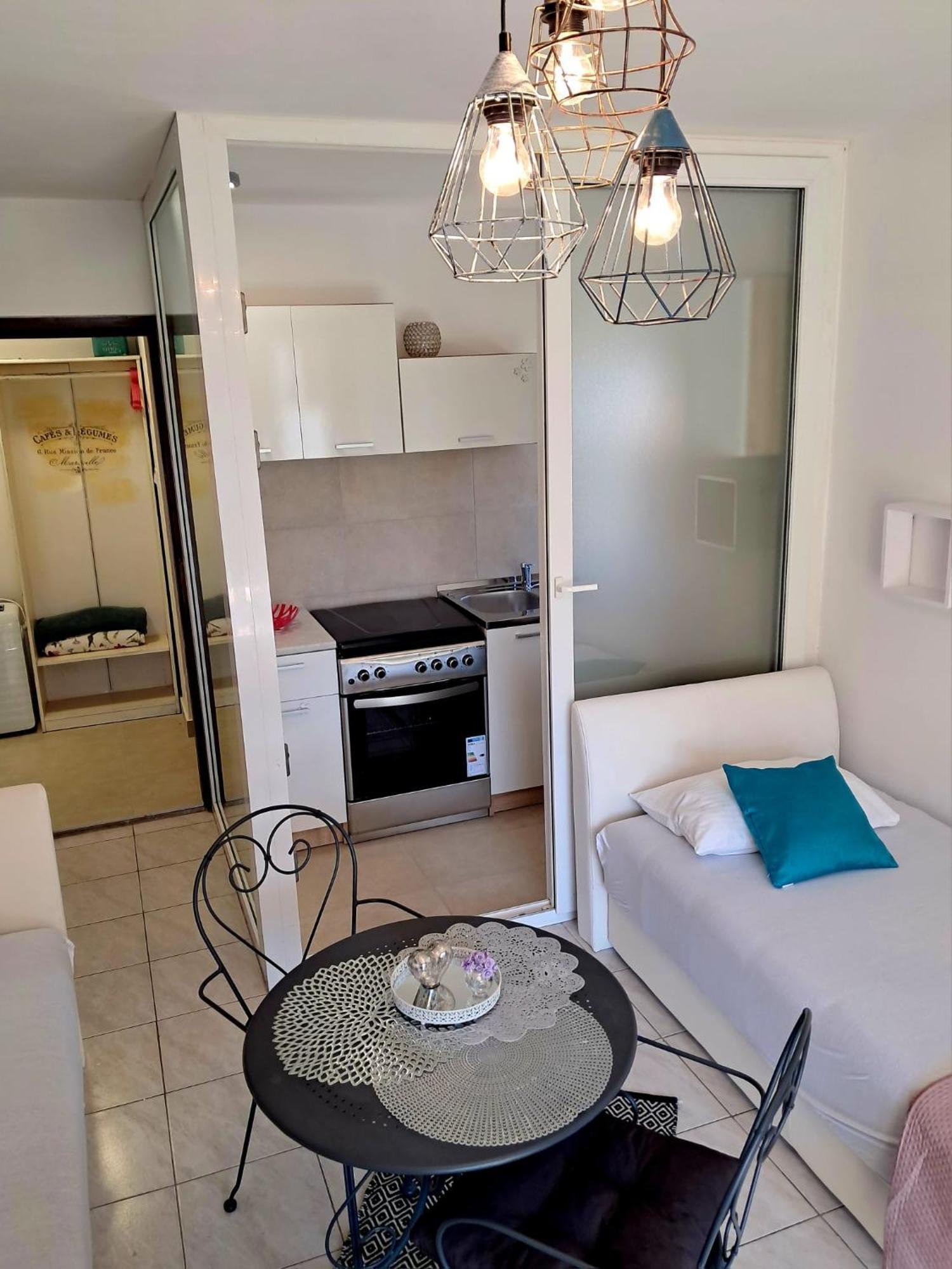 Apartmani Jessica Novalja Kültér fotó